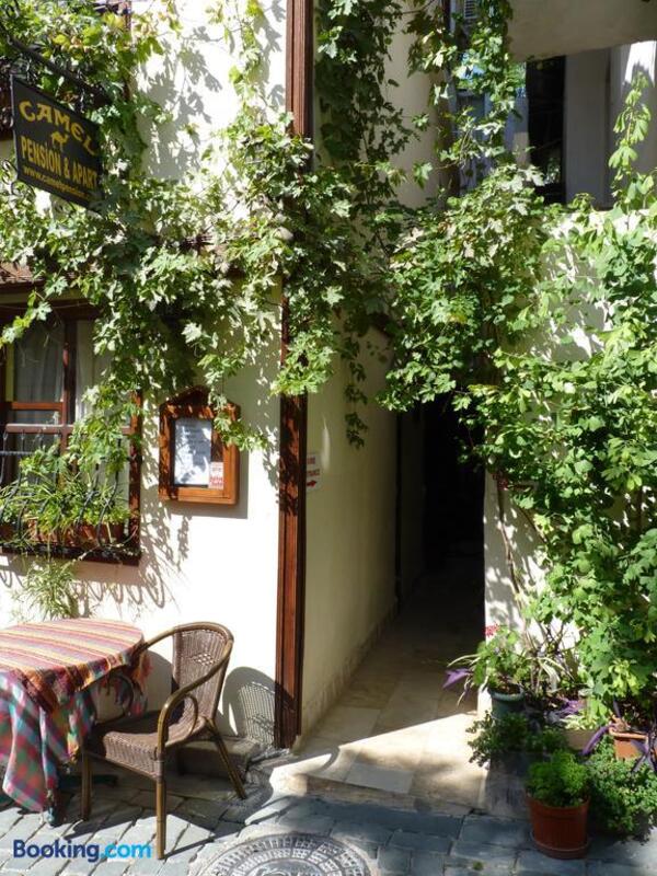 Camel Pension & Aparts Überweisen