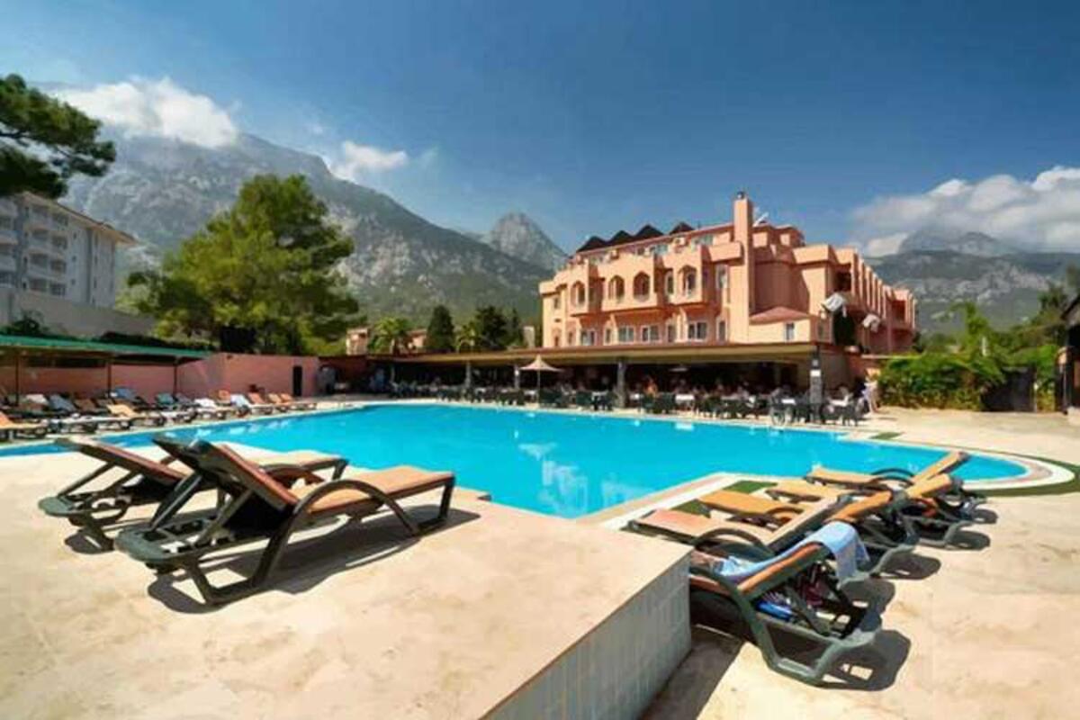 Club Hotel Beldiana Überweisen