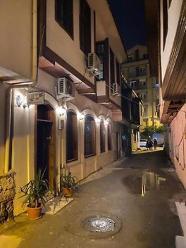 LilyTown Boutique Hotel Überweisen