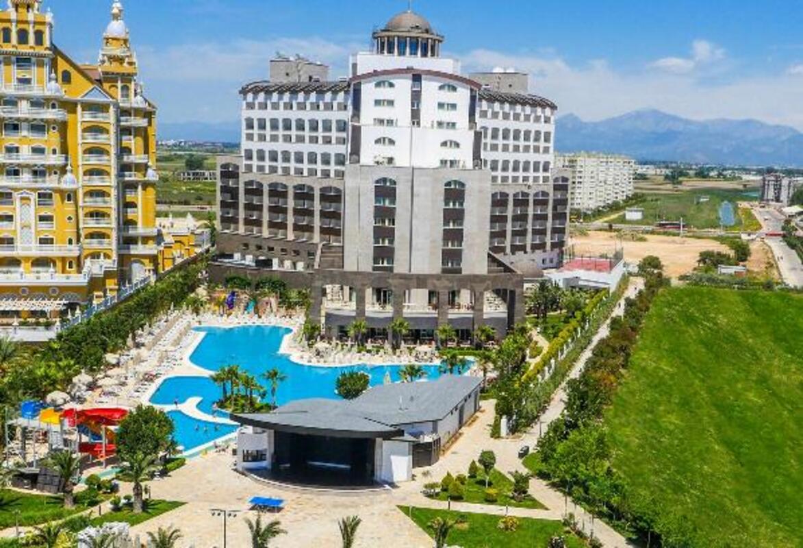 Melas Lara Hotels vip transfer