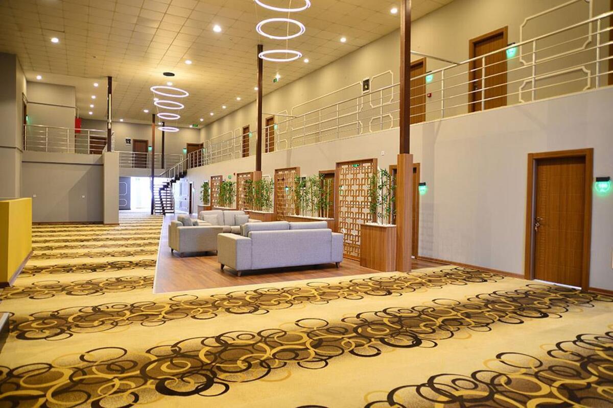 Privado Hotels Überweisen