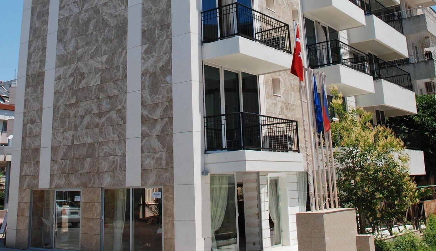 Romeo Beach Hotel Überweisen