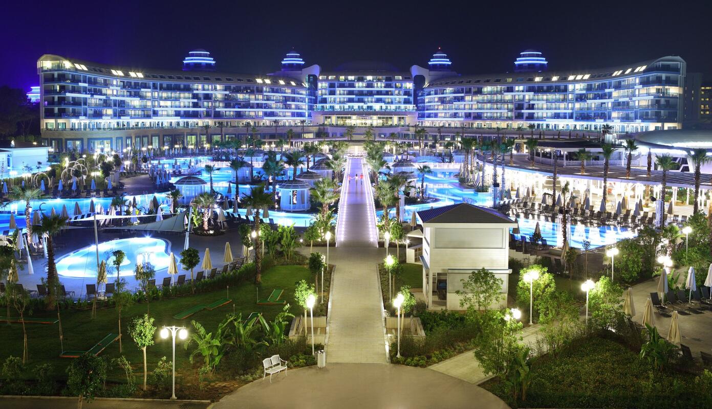 Sueno Hotels Deluxe Belek Überweisen