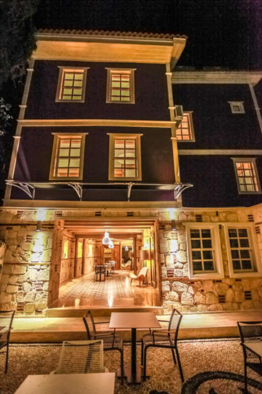 Villa Emperor Hotel vip transfer