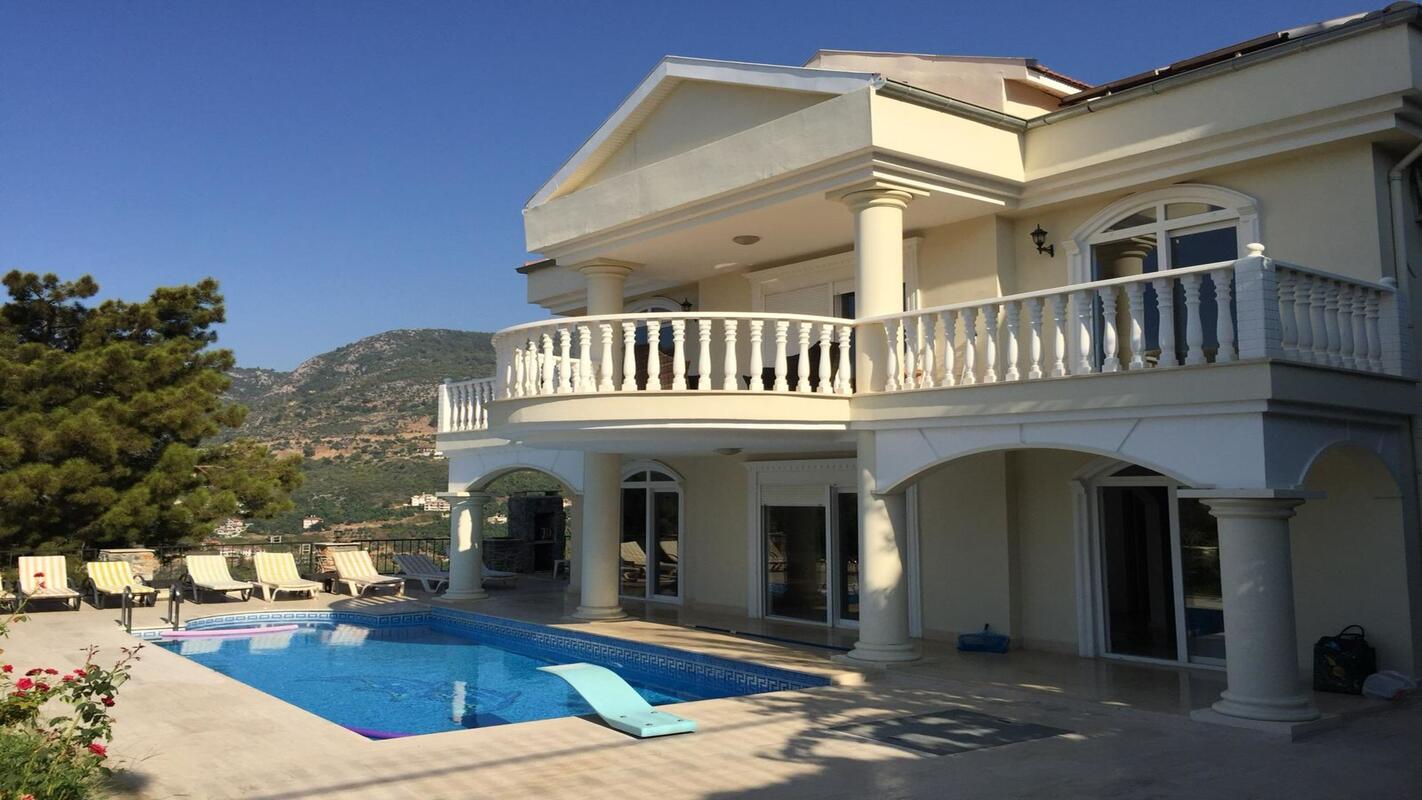 Villa Royal vip transfer